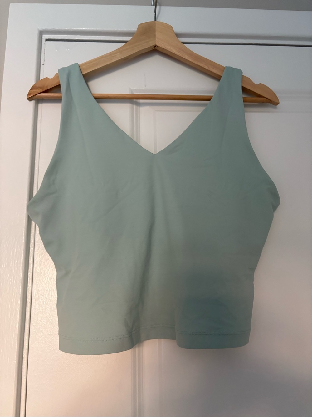 Athleta Transcend Bra Tank Top (D-DD+)